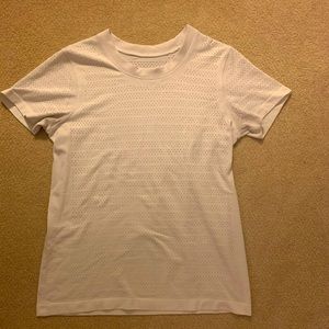 Lululemon short sleeve women’s workout top